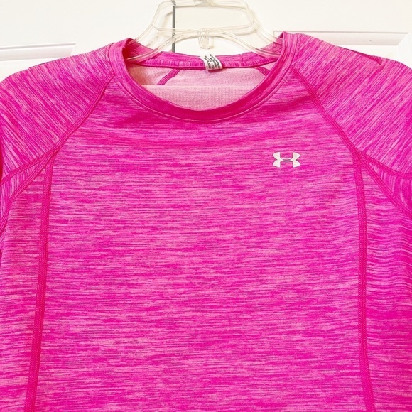 Under Armour bright pink crew neck long sleeve performance athletic top. Small - Picture 3 of 9